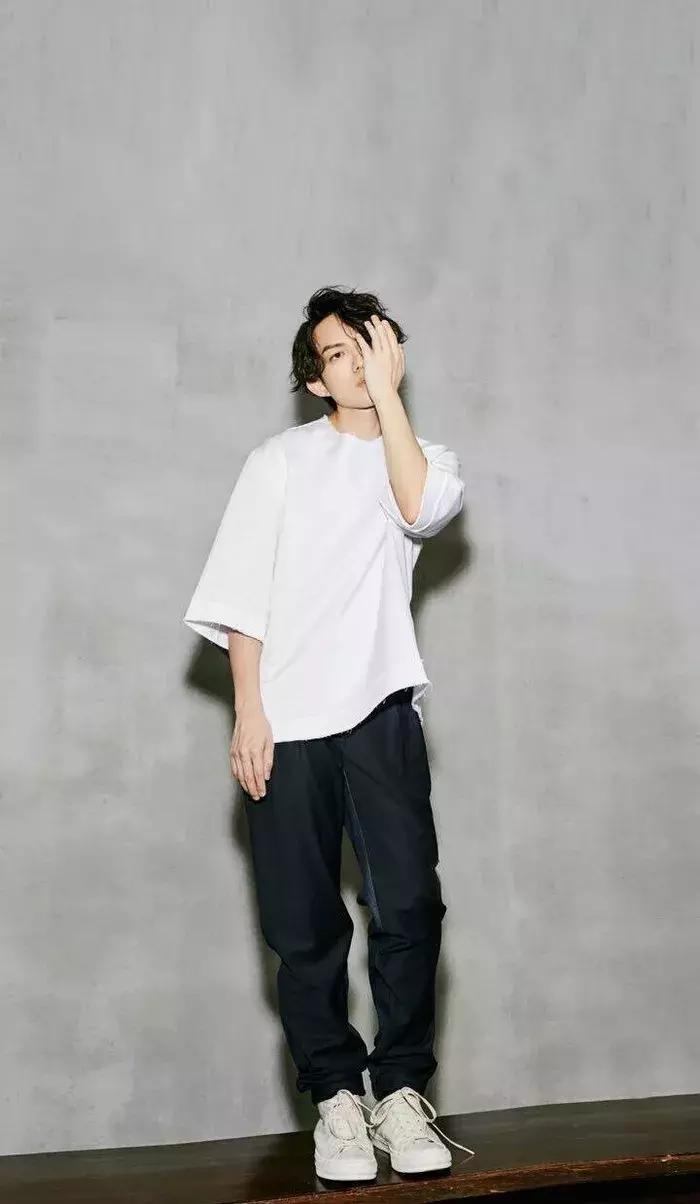 全世界谁倾听你林宥嘉,林宥嘉全世界谁倾听你高清完整版