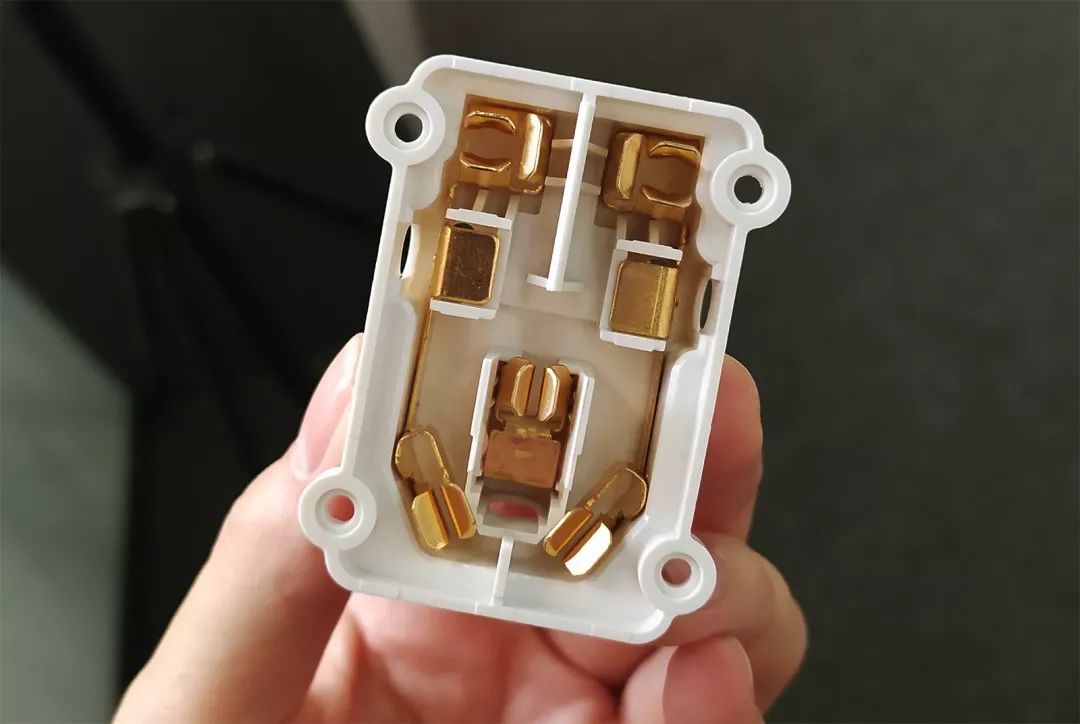 为什么不到10元的插座都是垃圾？