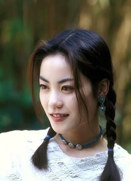 16岁李嫣近况模样大变,13岁李嫣罕见晒与闺蜜合照