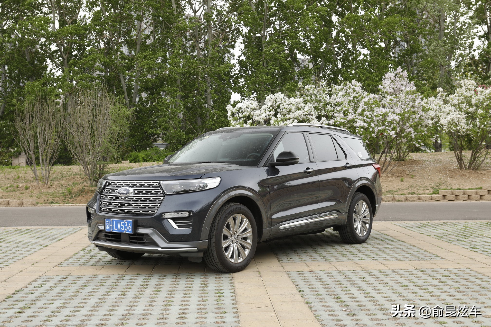 全新大七座suv福特探险者,帅气十足的性能轿跑suv