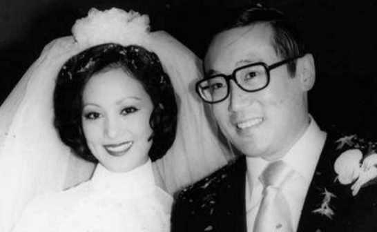 她是邓丽君的闺蜜，26岁嫁豪门，斗小三43年，丈夫去世继承了70亿