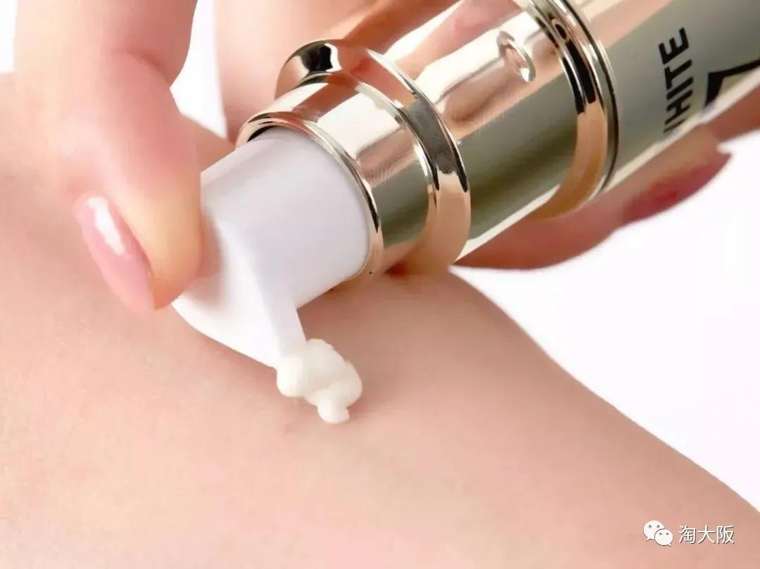 毛孔大爱出油还起皮怎么护肤,皮肤暗沉粗糙毛孔大修复对比