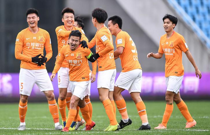 放掉3大刺头！武汉队将连签3海归+5冠军之星，李霄鹏升级三线