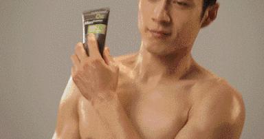 李现200斤未p照片曝光：你以为的腹肌男神，其实是自律狂魔