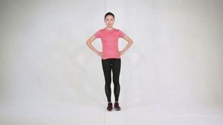 疫情严峻宅在家里怎么练？送给跑者5套不带重样的力量训练动作