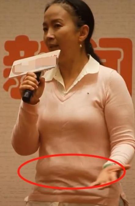 曾是一代影后，三婚嫁大四岁丑男，如今59岁已”华发苍颜”罕露面