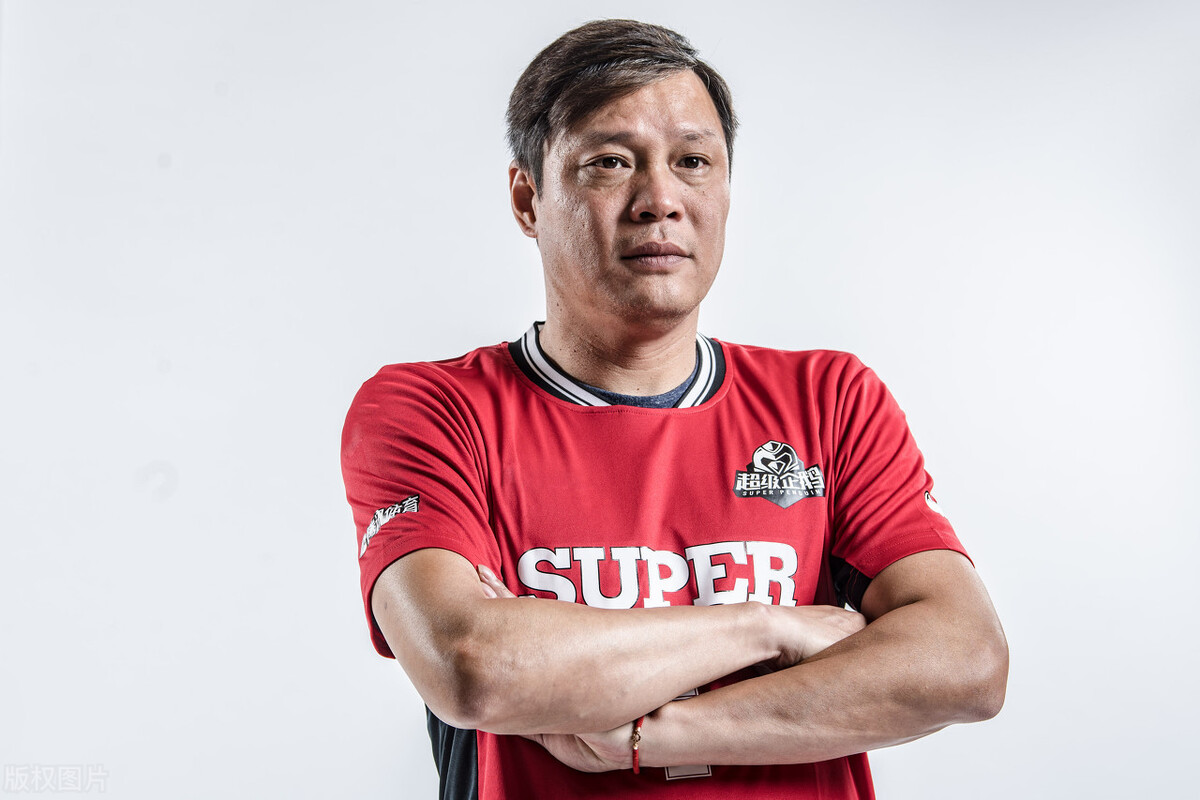 范志毅被利物浦和谁看中,当年范志毅和谁在水晶宫队