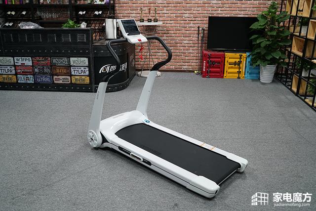 2000左右的跑步机推荐前十名,两千元以内的智能跑步机怎么选