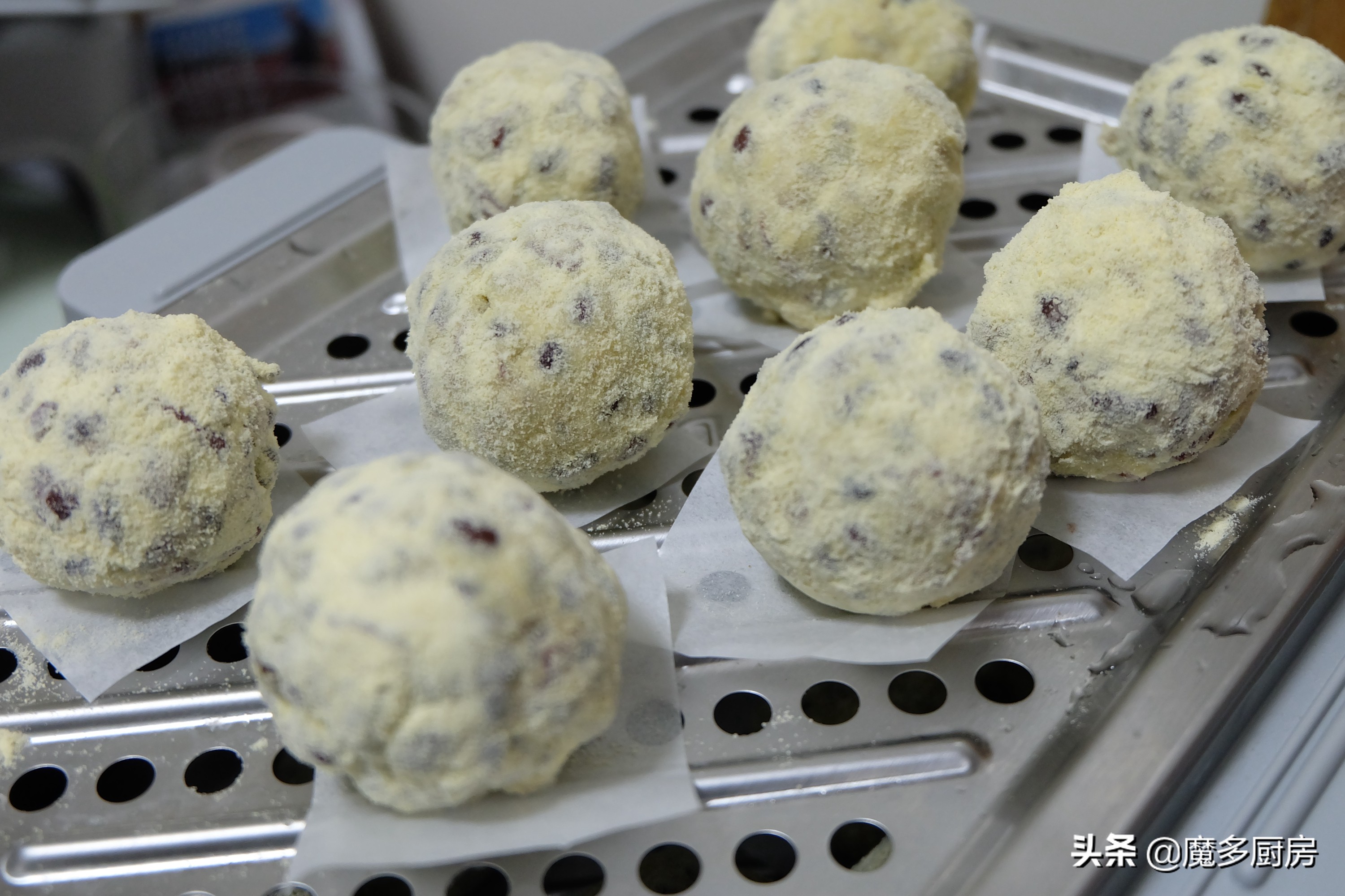 自己蒸的粘豆包香甜软糯真好吃,粘豆包怎么蒸才好吃呢教程