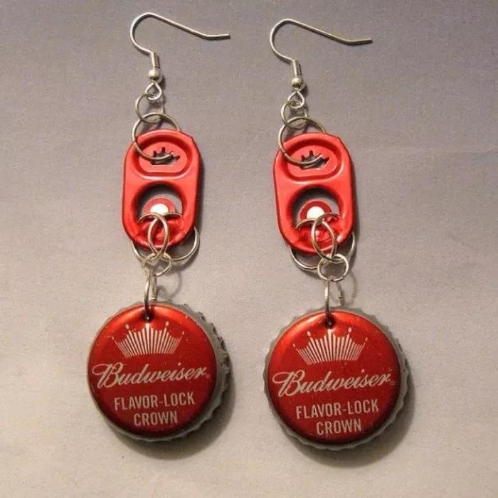 用啤酒的瓶盖怎么做成玩具,六个瓶盖可以做什么手工玩具