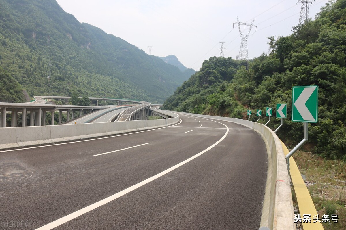 和湖南联系紧密的广东清远市，交通发展进入开挂模式