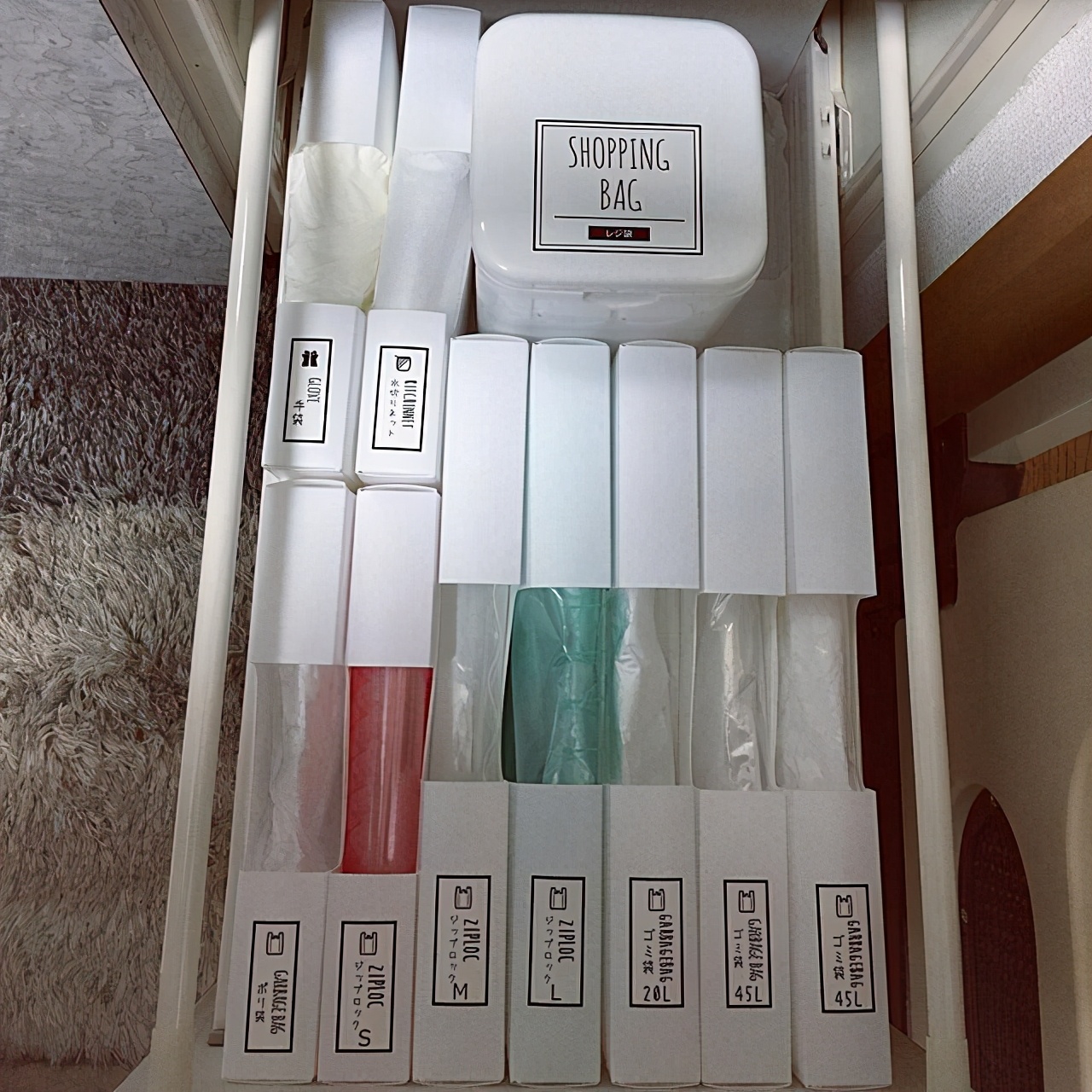 塑料袋购物袋收纳方法,塑料购物袋如何整顿