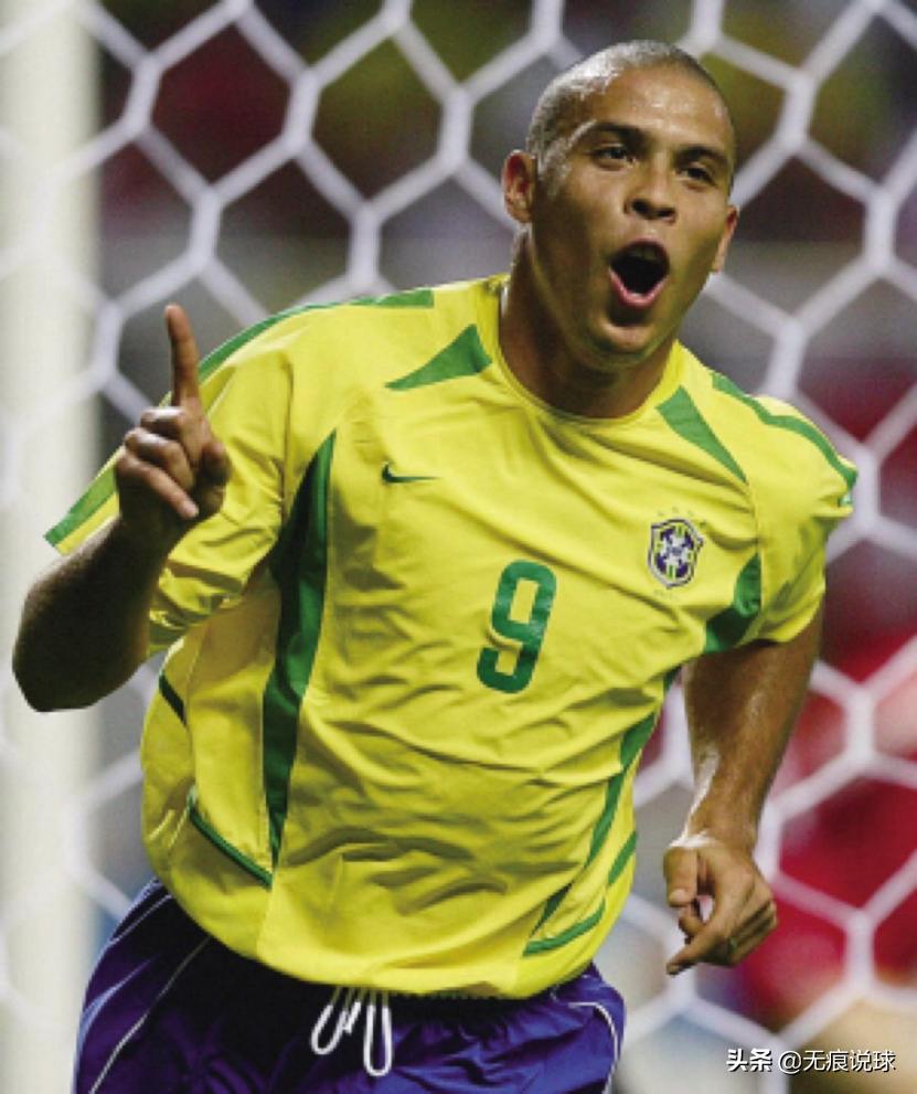 足球外星人罗纳尔多,罗纳尔多精彩足球过人