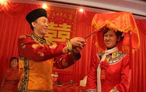 射三箭剪影视频,射三箭中式婚礼