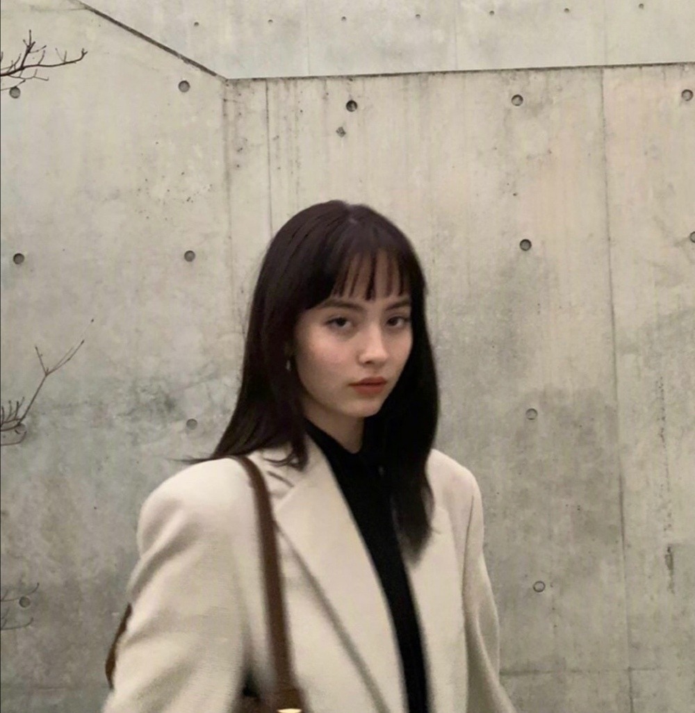 烦透了流水线网红脸？四款风格时尚博主，一般人爱第四位的颜