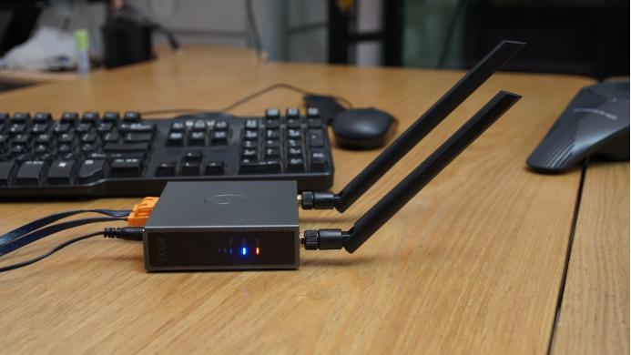 蒲公英路由器r300怎么开启wifi,蒲公英工业路由器r300