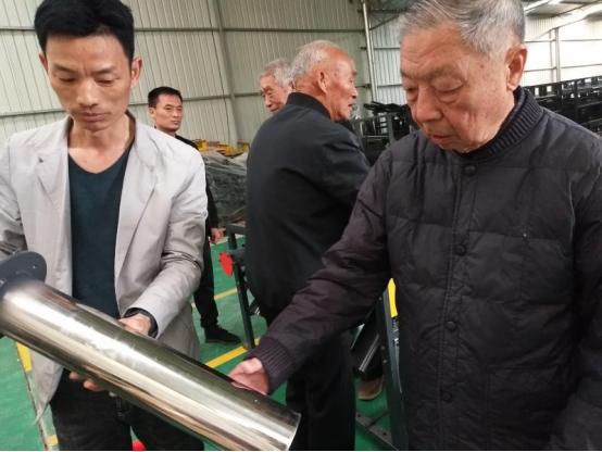 打工仔王海庭返乡创业成了食用菌机械“发明家”