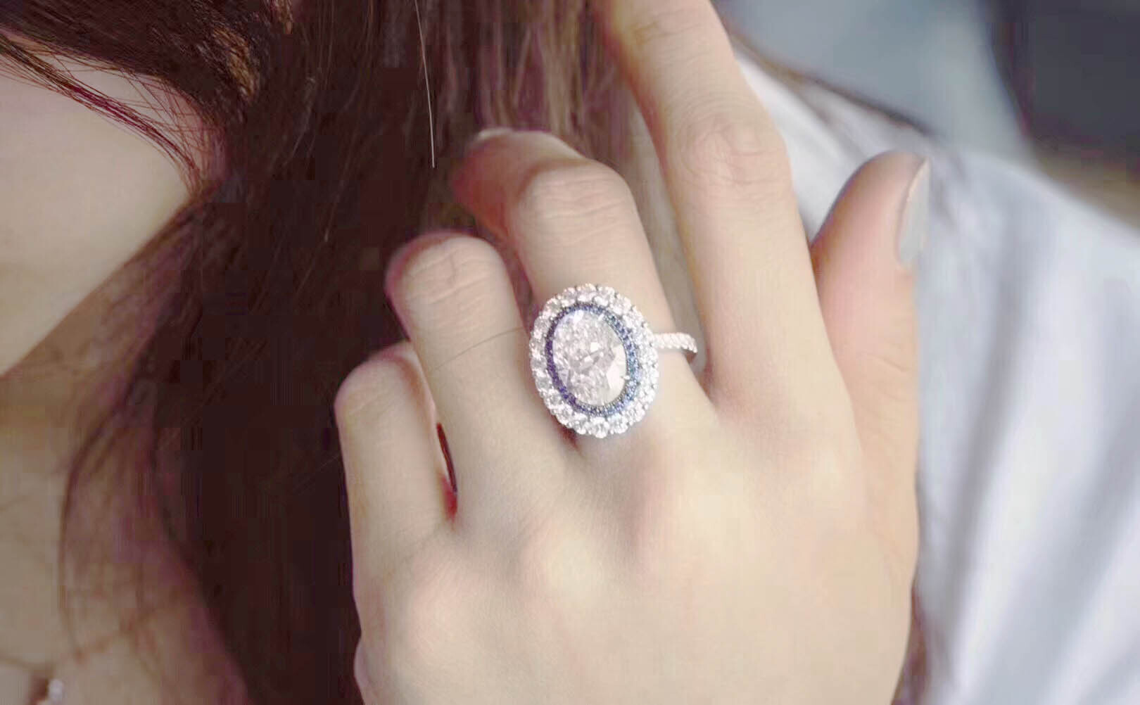 chalavro珠宝怎么样,天然与合成蓝宝石的鉴别