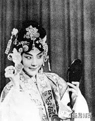 赵燕侠晚年演出,赵燕侠早期身段