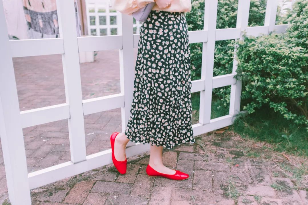 颜值高又好穿的鞋子推荐,春夏值得入手的10款鞋子