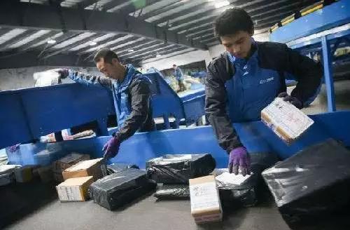 发快递哪家快递最快,寄快递什么快递最快最便宜