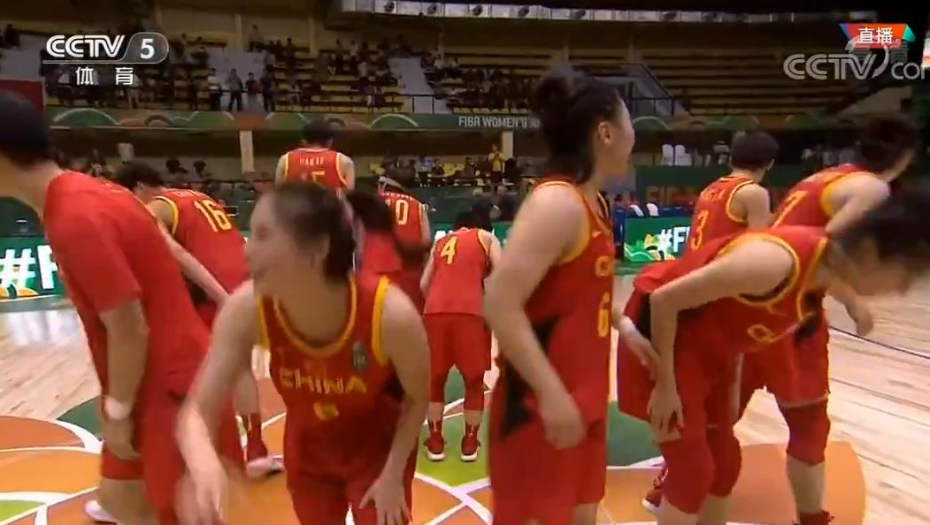 输球又输人！澳大利亚球员争议性手势+不友好伸腿，博古特教的？