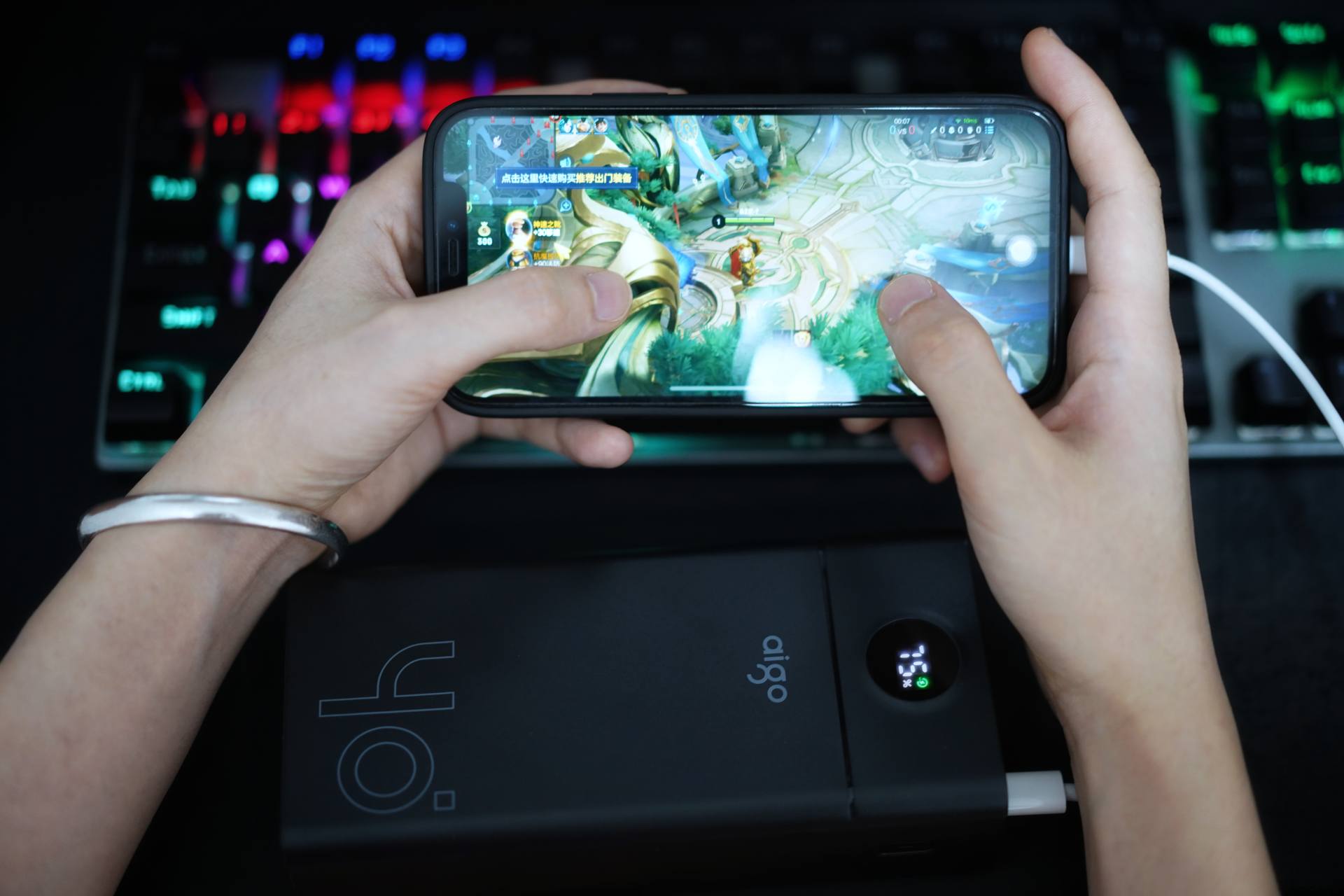 aigo绉诲姩鐢垫簮蹇厖鐗坈40s,aigo鍏呯數瀹漜40s