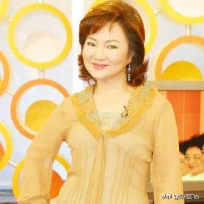 她是娱乐圈的特例，没有人比她还惨