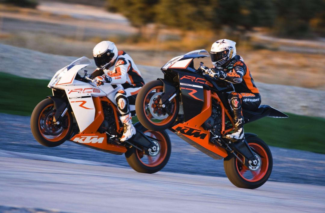 被逐渐遗忘的V型双缸1148cc超跑KTMRC8