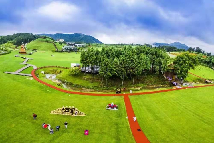 抓住假期的尾巴带上娃来一场露营,假期小尾巴带孩子去哪里玩