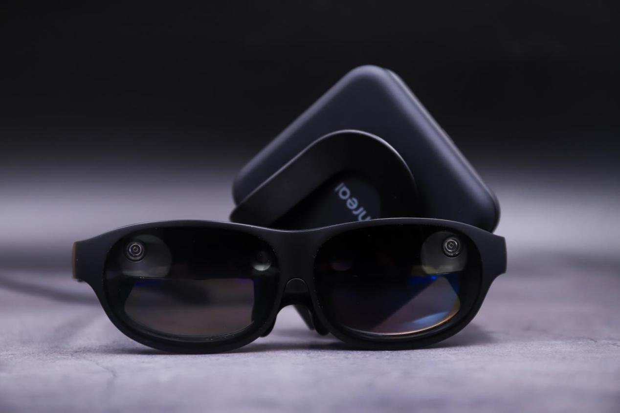 独家评测|钉钉智连NrealLight眼镜：用AR办公是种怎样爽的体验？