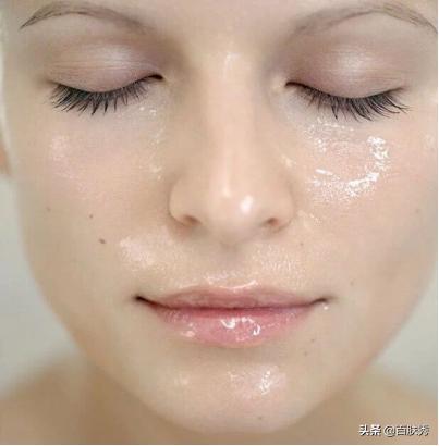 别再被所谓外油内干肤质忽悠了,适合外油内干肤质的温和护肤品