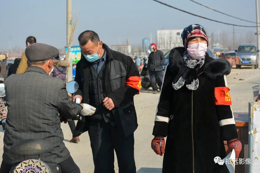 龙口粉丝主产区张星农村大集开市了！来赶集的人还不少来