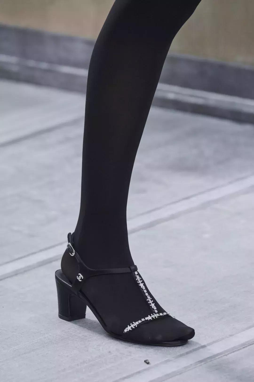 香奈儿新款手袋街拍,香奈儿经典手袋粗花呢