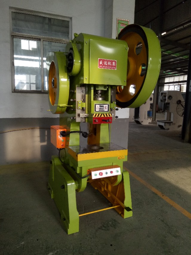 冲床开机注意事项,大型冲床操作注意事项