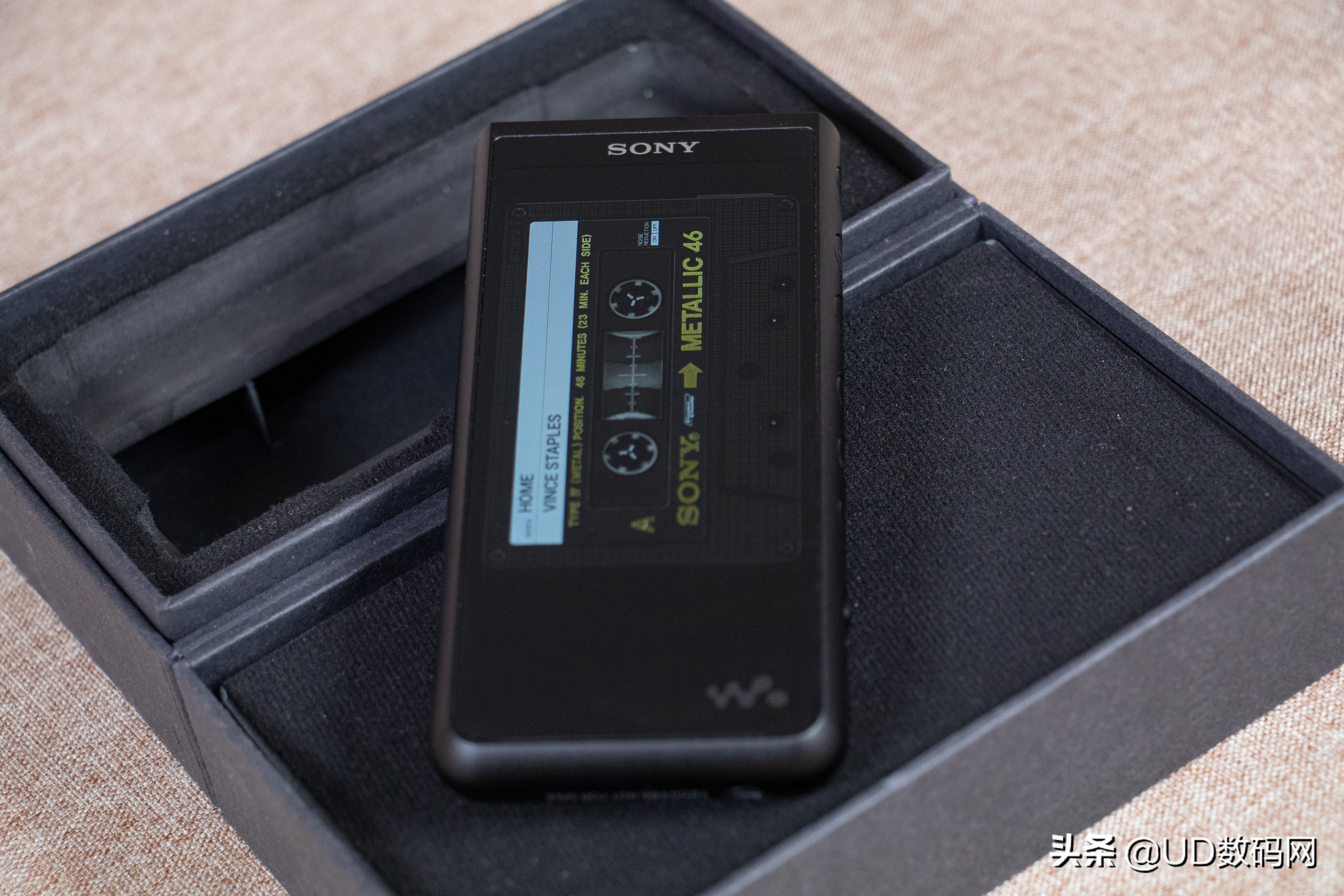 听一首好听的歌曲也是美的享用,听一首好的歌曲能让你的心情愉悦