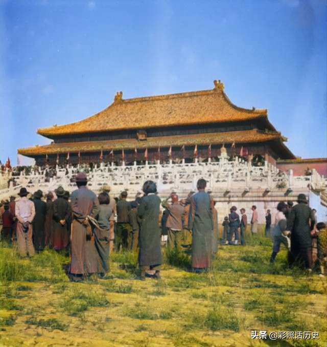 日军受降仪式彩色老照片,老照片东南亚战场上投降的日军