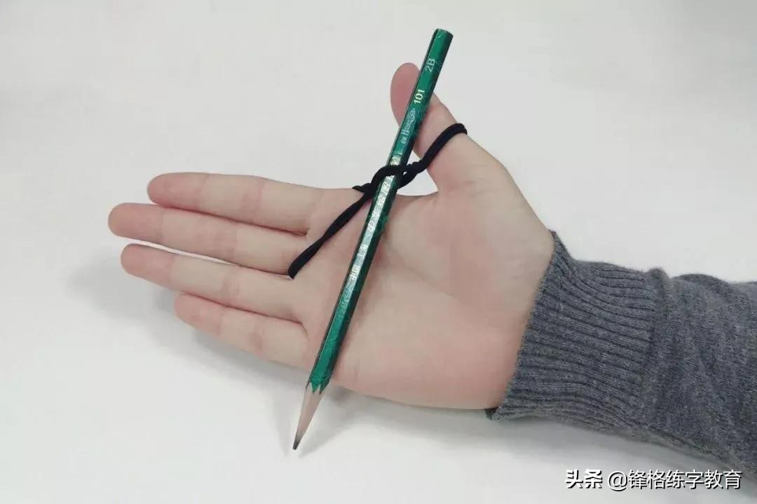 孩子握笔姿势不正确怎样可以矫正,如何有效纠正孩子的握笔姿势