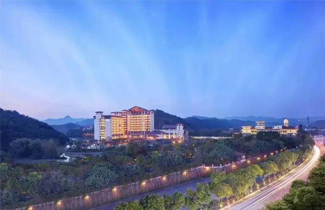 买一送一住宿团购,买一送三的酒店