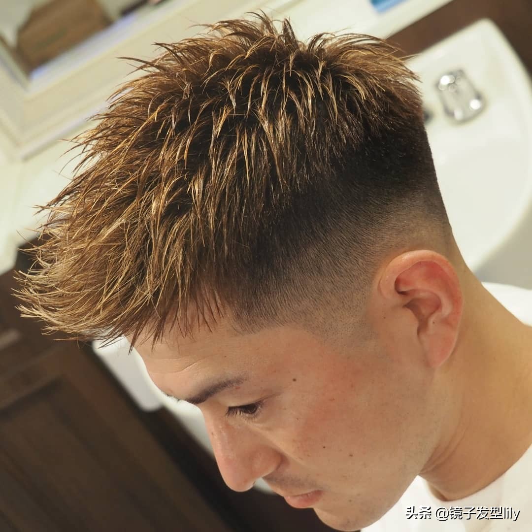 如何剪一款时尚男发,男发这样剪越简单越帅气