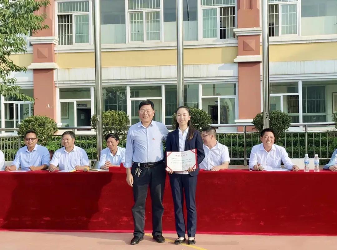 教师节我们一起上课,教师节我们在一起