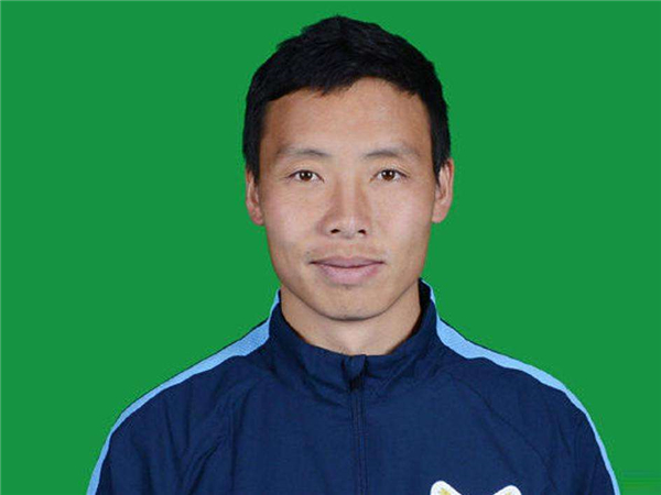 致敬国足老将,致敬大器晚成的球星