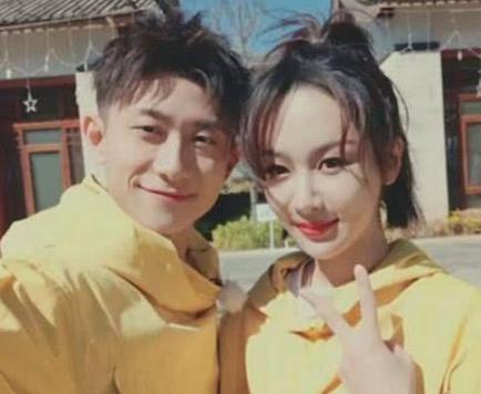 张一山讲述杨紫的誓言,张一山对杨紫说就算全世界背叛你