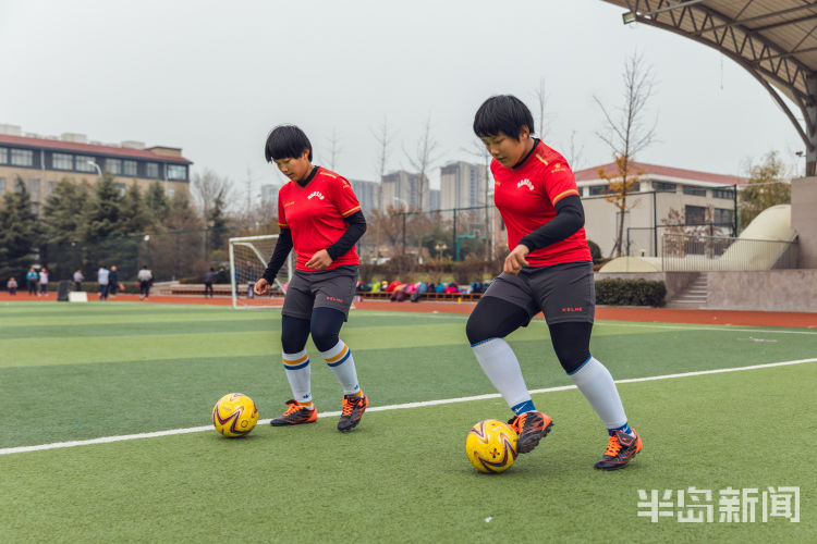 姐妹花校园足球,校园姐妹花组合图片