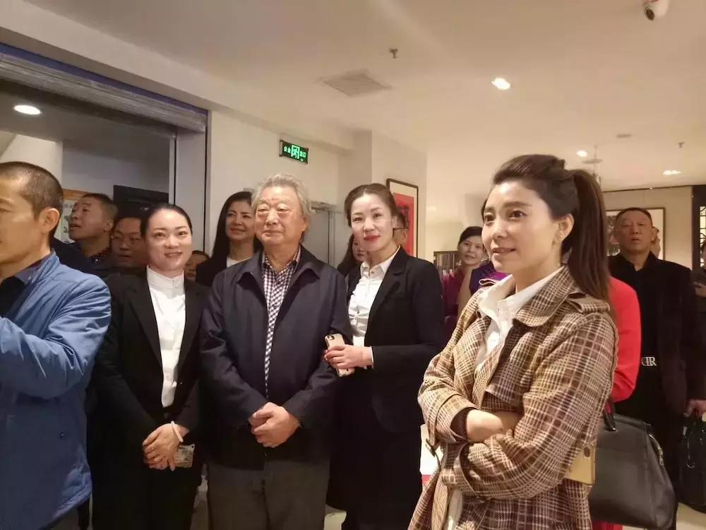 仰之弥高—谈陶然先生“以文化书”和“以书呈文”的境界