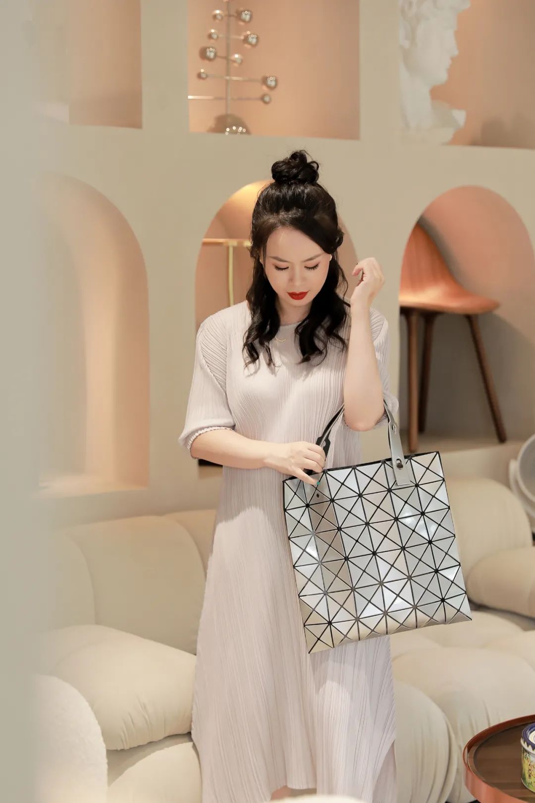 初入职场质感包包推荐,三宅一生包包属于什么档次的包包