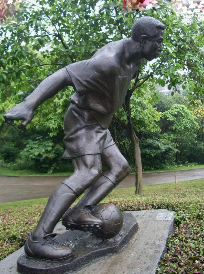 踢足球的好处英语,踢足球的好处和功效