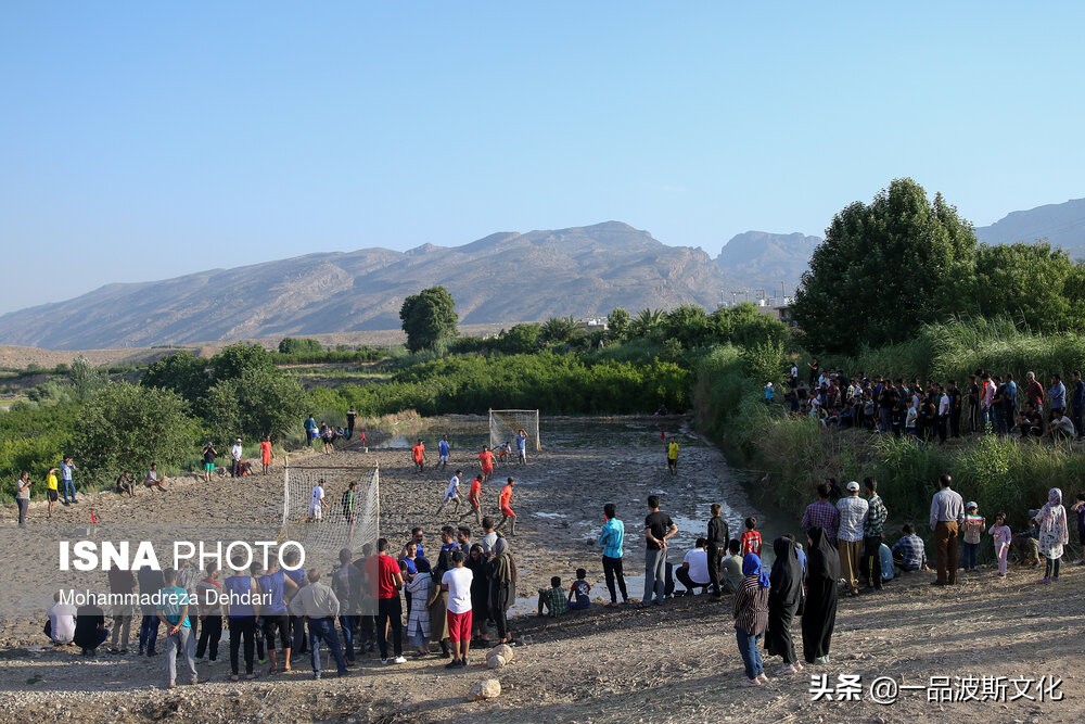 伊朗以色列足球比赛,欧洲足球场图片大全