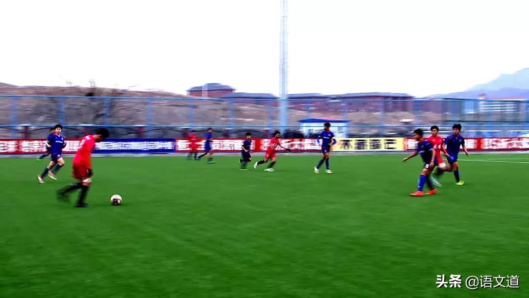 3万人足球场面积约多少平方米,3000人的体育场有哪些