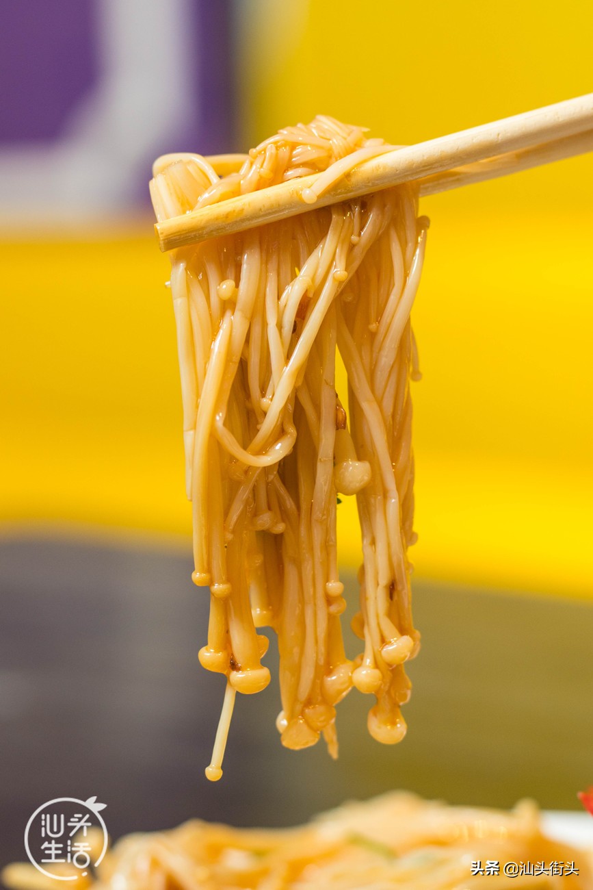 汕头首家机器人KTV，靠黑科技征服各路麦霸！